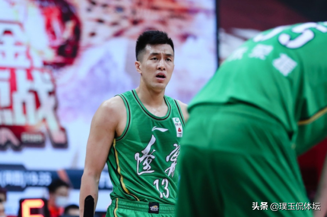 郭少火爆砍下分，领导球队战胜对手