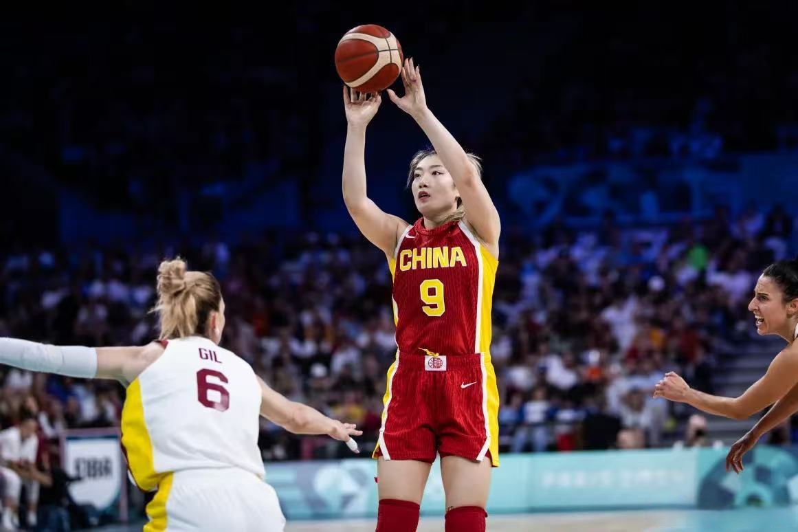 开云体育中国官网-比赛过程中球员个个发挥出色，实力均衡